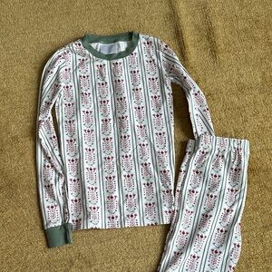 Kids Pajamas with Red and Green Pattern, size 10